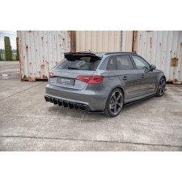 Накладки сплиттеры боковые на задний бампер на Audi RS3 8V Sportback